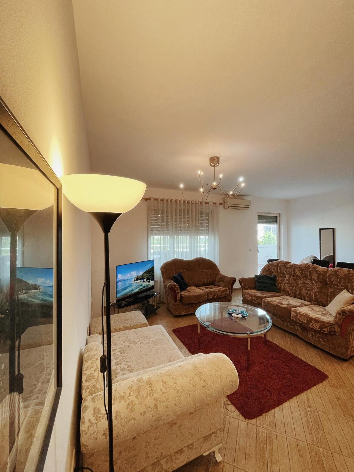 Lovely Apartment Tirana Exterior foto