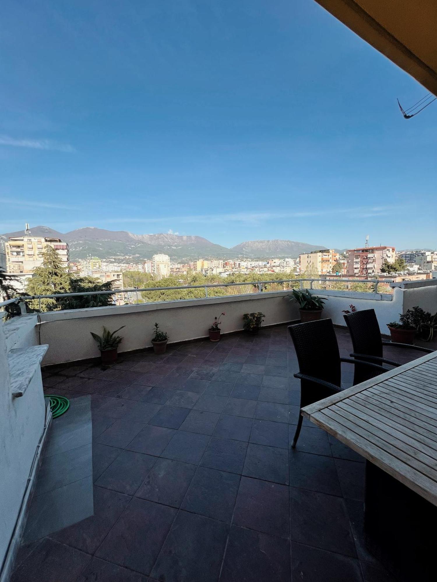 Lovely Apartment Tirana Exterior foto