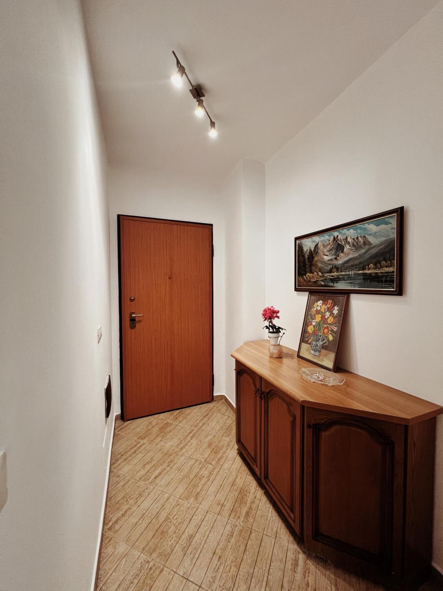 Lovely Apartment Tirana Exterior foto